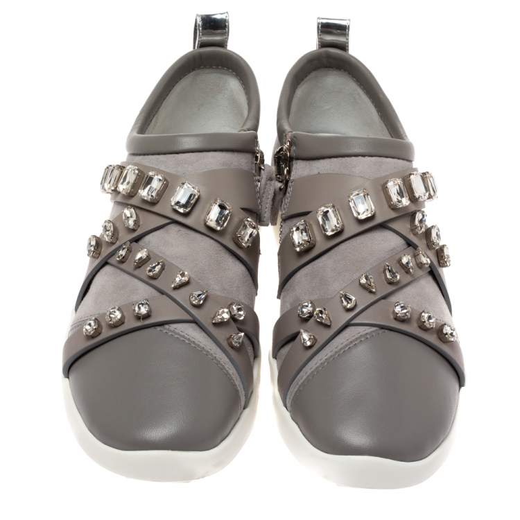 مملوكة مسبقًا Giuseppe Zanotti Grey Suede Leather Crystal Embellihsed Low Top Sneakers Size 37.5