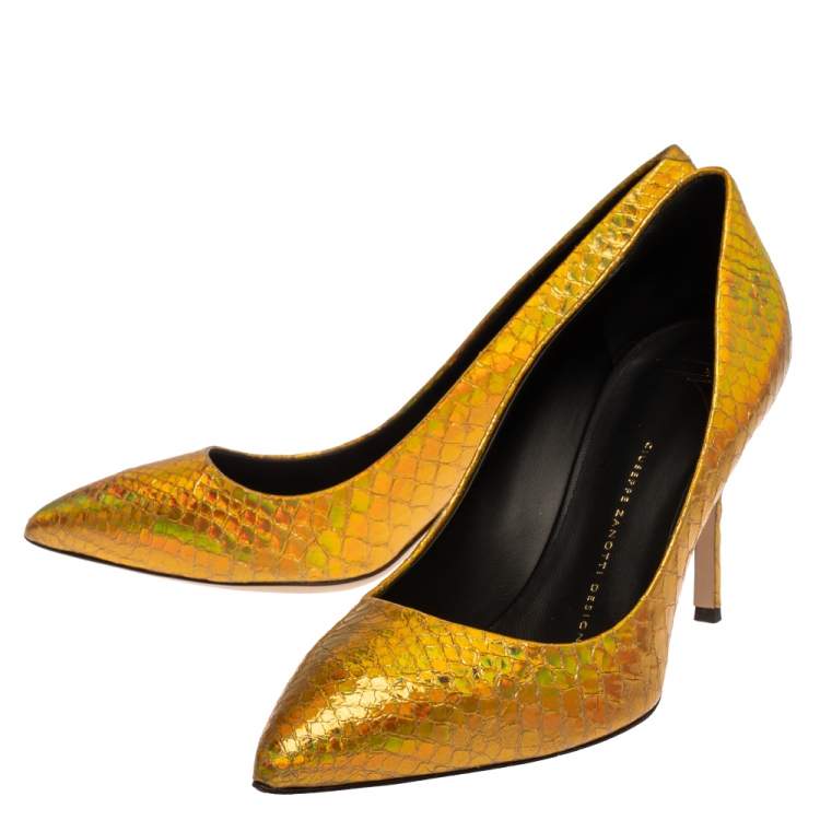 Pre Owned Giuseppe Zanotti Metallic Gold Python Embossed Leather Pointed Toe Pumps Size 39
