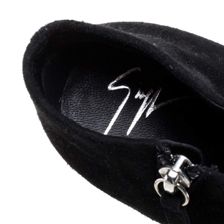 Pre Owned Giuseppe Zanotti Black Suede Booties Size 35