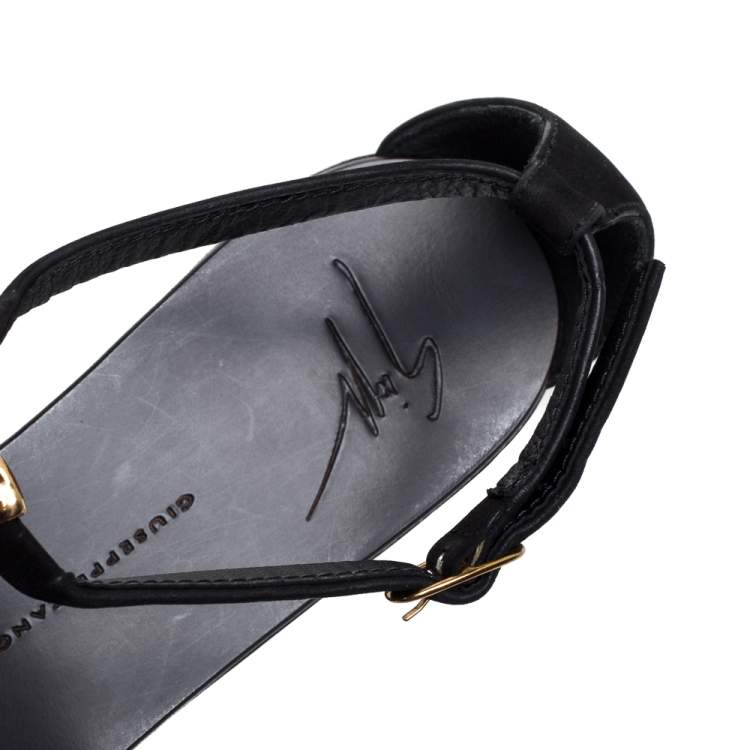 Pre Owned Giuseppe Zanotti Black Leather Embellished Strappy Flat Sandals Size 40