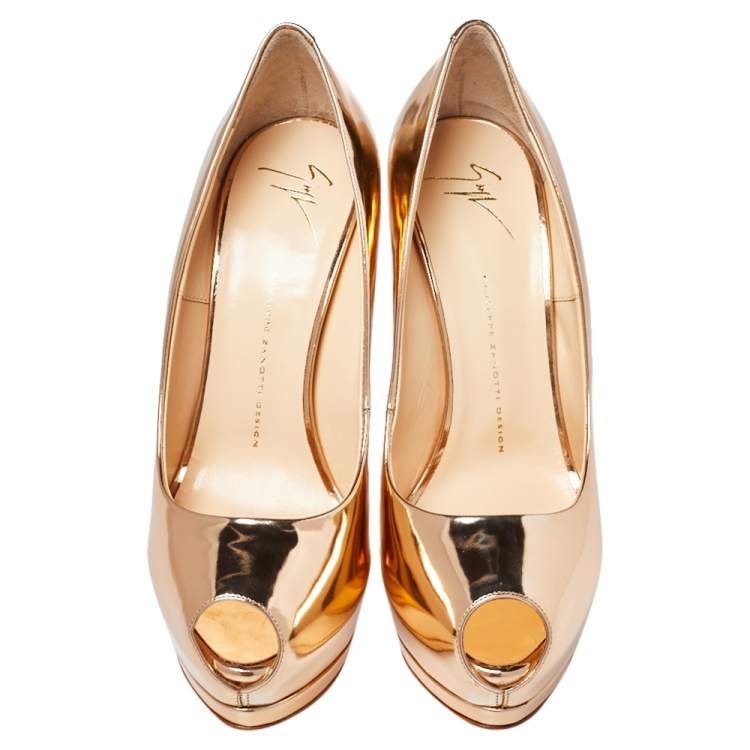 Pre Owned Giuseppe Zanotti Gold Mirrored Leather Peep Toe Platform Pumps Size 41