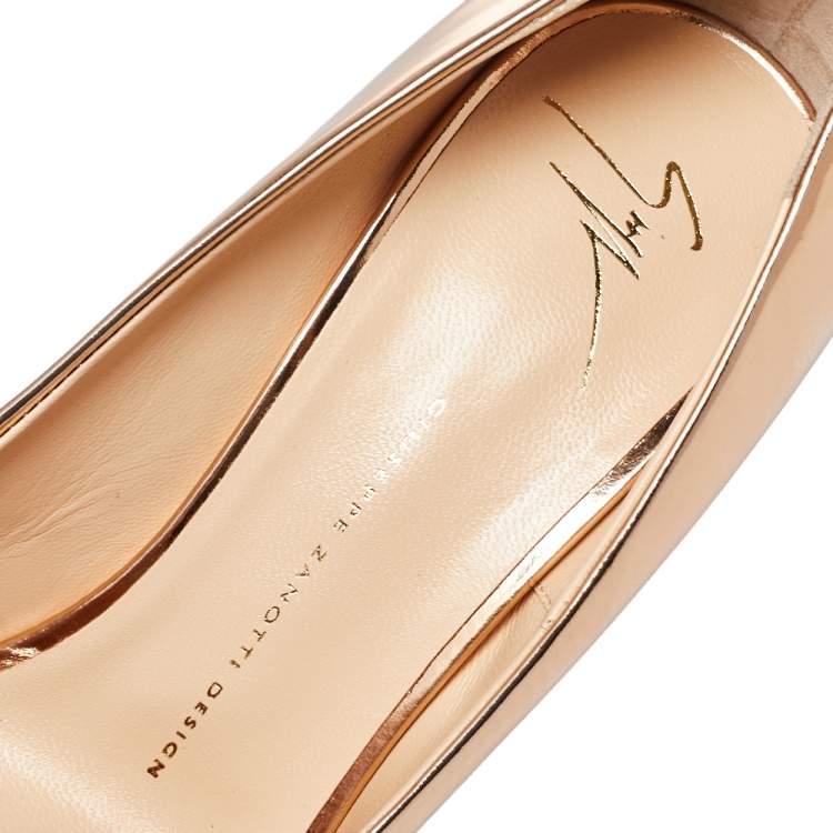 Pre Owned Giuseppe Zanotti Gold Mirrored Leather Peep Toe Platform Pumps Size 41
