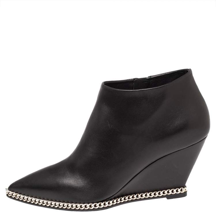 Pre Owned Giuseppe Zanotti Black Leather Chain Link Ankle Boots Size 37