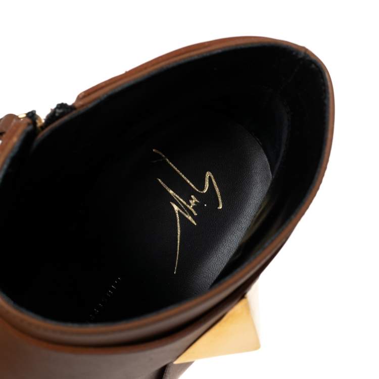 Pre Owned Giuseppe Zanotti Brown Leather Pyramid Stud Platform Ankle Boots Size 40