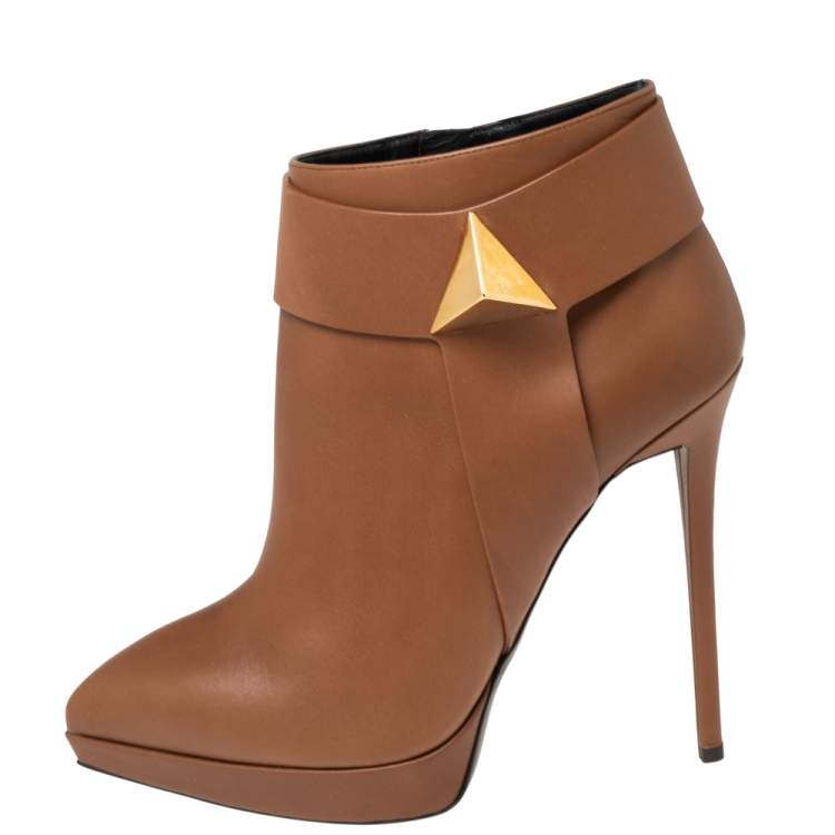 Pre Owned Giuseppe Zanotti Brown Leather Pyramid Stud Platform Ankle Boots Size 40