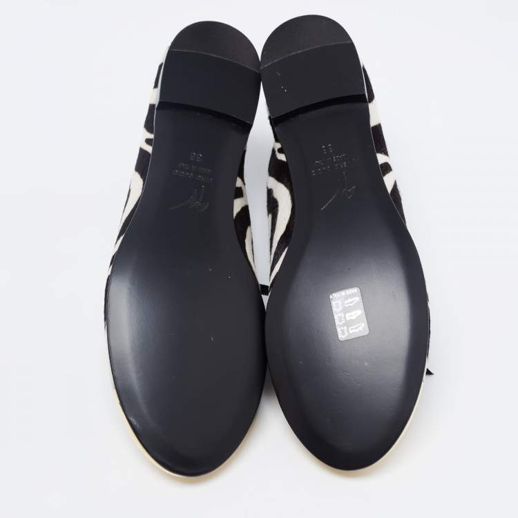 Pre Owned Giuseppe Zanotti White/Black Zebra Print Calf Hair Lace-Up Oxfords Size 38