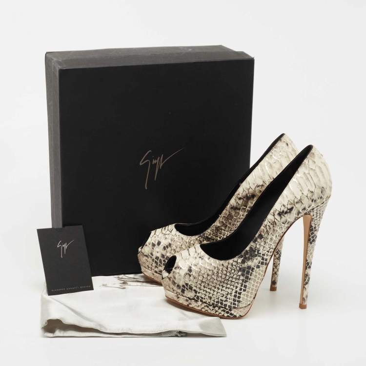 Pre Owned Giuseppe Zanotti Cream/Black Python Embossed Leather Sharon Peep Toe Platform Pumps Size 39