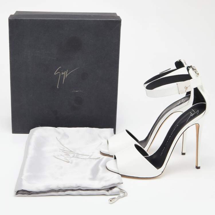 Pre Owned Giuseppe Zanotti White Patent Leather Peep Toe Ankle Strap Sandals Size  39