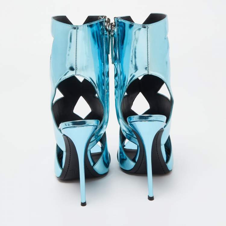 مملوكة مسبقًا Giuseppe Zanotti Metallic Blue Leather Cut-Out Coline Ankle Booties Size 36