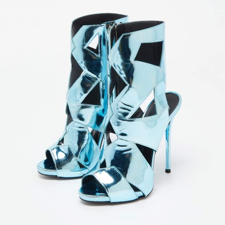 مملوكة مسبقًا Giuseppe Zanotti Metallic Blue Leather Cut-Out Coline Ankle Booties Size 36