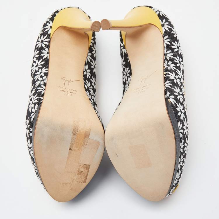 Pre Owned Giuseppe Zanotti Black/White Embroidered Canvas Sharon Peep Toe Pumps Size 37.5