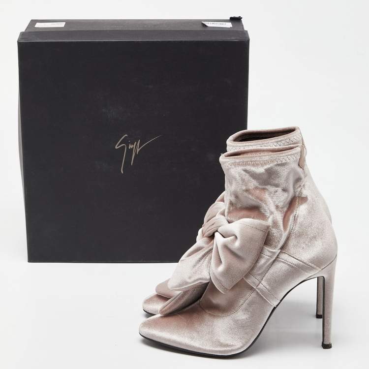 Pre Owned Giuseppe Zanotti Light Pink Velvet Bow Stretch Ankle Booties Size 38