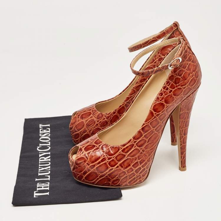Pre Owned Giuseppe Zanotti Brown Croc Embossed Leather Peep Toe Platform Pumps Size 38.5