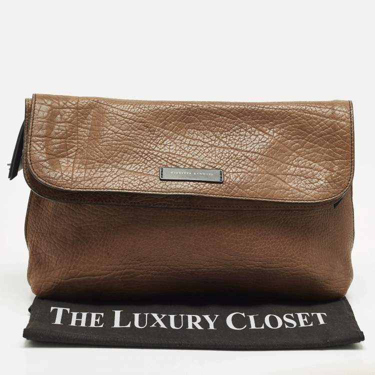 Pre Owned Giuseppe Zanotti Brown Pebbled Leather Oversized Zip Clutch