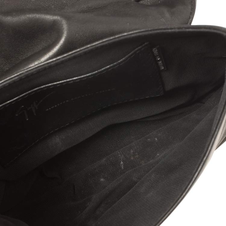 Pre Owned Giuseppe Zanotti Black Pleated Leather Flap Clutch