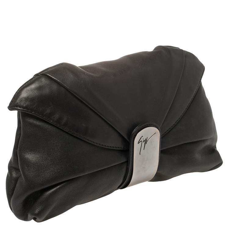 Pre Owned Giuseppe Zanotti Black Pleated Leather Flap Clutch