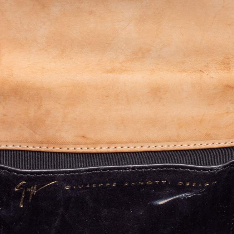 Pre Owned Giuseppe Zanotti Beige Leather Envelope Flap Crossbody Bag