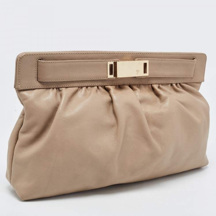 Pre Owned Giuseppe Zanotti Beige Leather Oversized Clutch