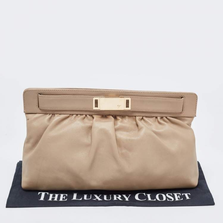 Pre Owned Giuseppe Zanotti Beige Leather Oversized Clutch