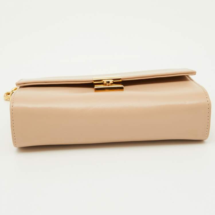 Pre Owned Giuseppe Zanotti Beige Leather Chain Wristlet Clutch