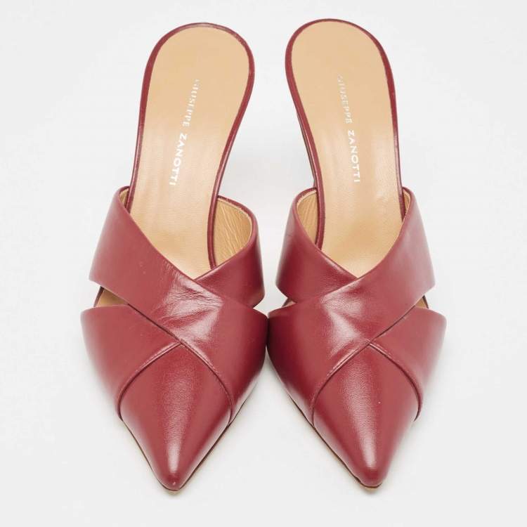 مملوكة مسبقًا Giuseppe Zanotti Burgundy Leather Pointed Toe Mules Size 38
