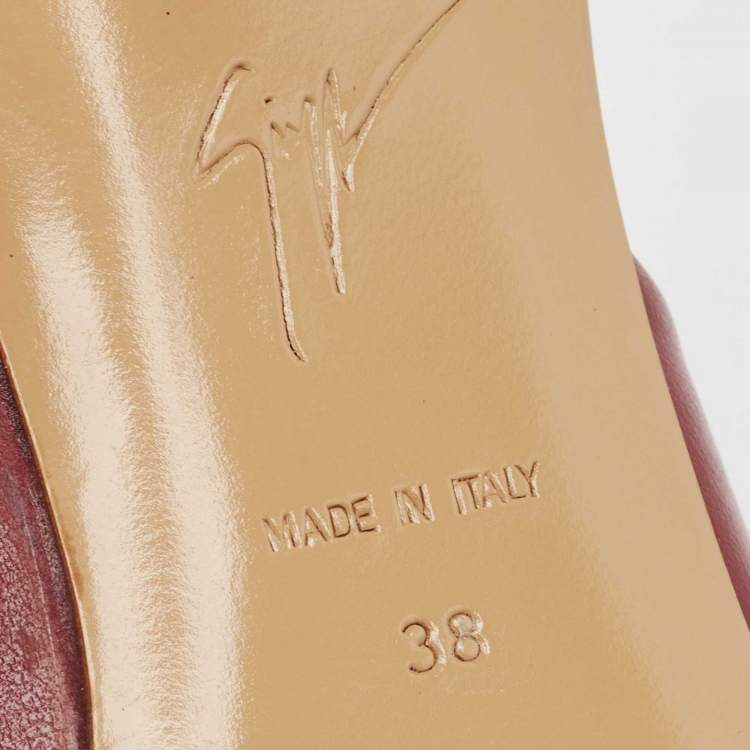مملوكة مسبقًا Giuseppe Zanotti Burgundy Leather Pointed Toe Mules Size 38
