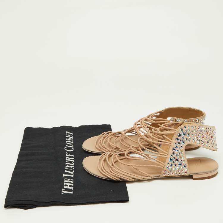 مملوكة مسبقًا Giuseppe Zanotti Beige Suede Crystal Embellished Strappy Flat Sandals Size 38.5