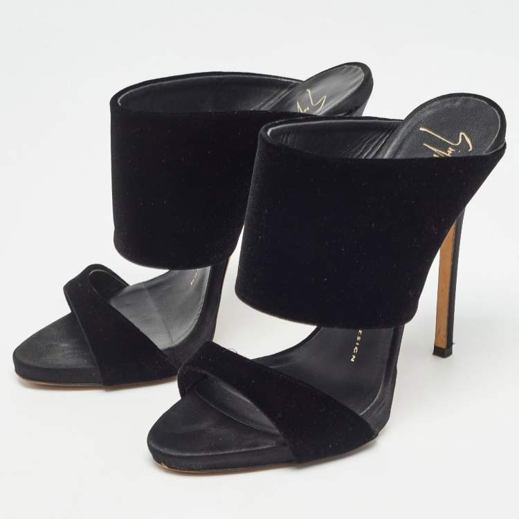 Pre Owned Giuseppe Zanotti Black Velvet Andrea Sandals Size 37.5