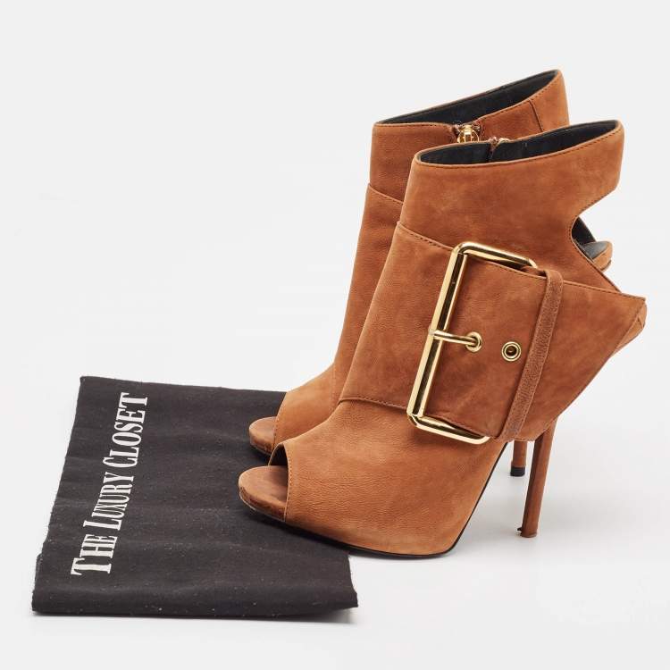 Pre Owned Giuseppe Zanotti Brown Nubuck Leather Buckle Detail Ankle Length Boots Size 37.5