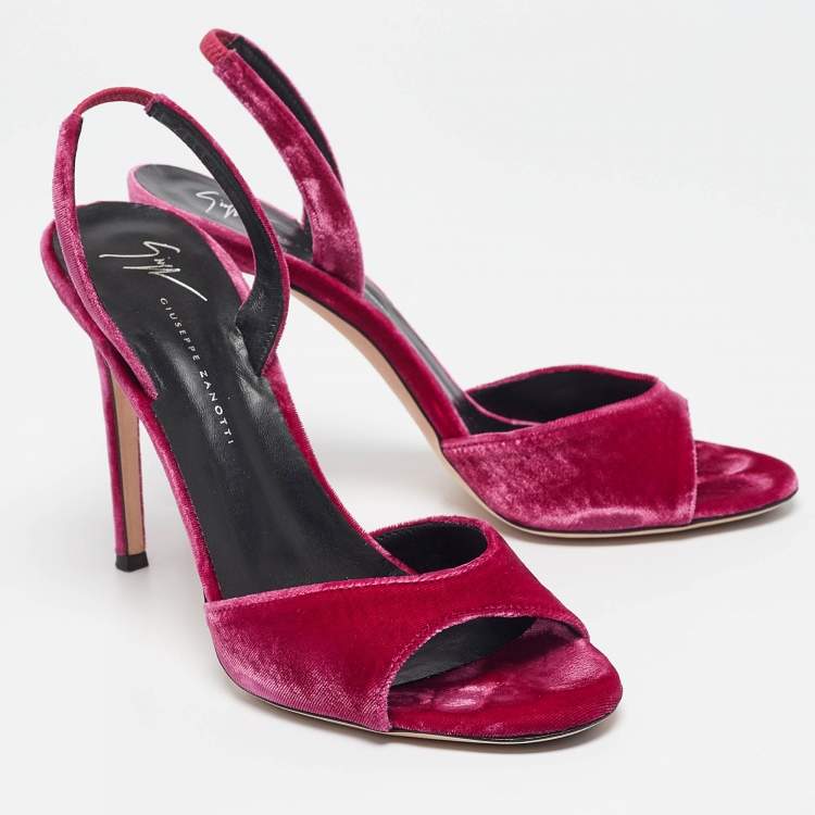مملوكة مسبقًا Giuseppe Zanotti Purple Velvet Nostyle Ankle Strap Sandals Size 39