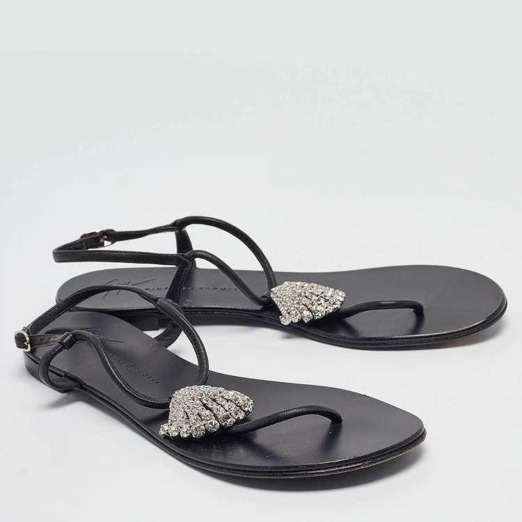 مملوكة مسبقًا Giuseppe Zanotti Black Leather Emmy Lou Flat Sandals Size 38.5