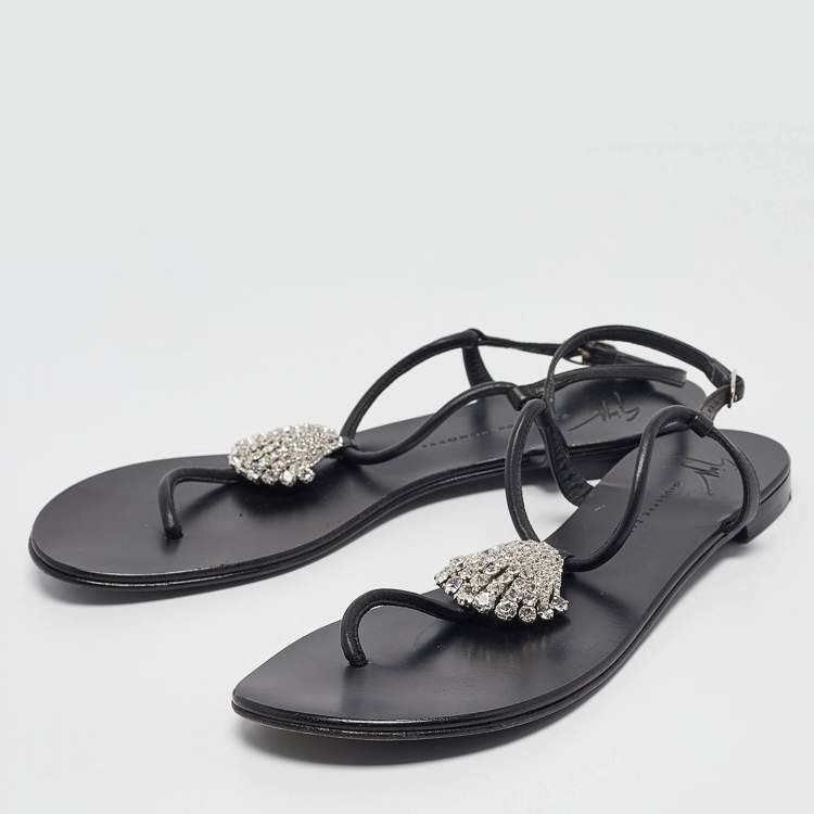 مملوكة مسبقًا Giuseppe Zanotti Black Leather Emmy Lou Flat Sandals Size 38.5