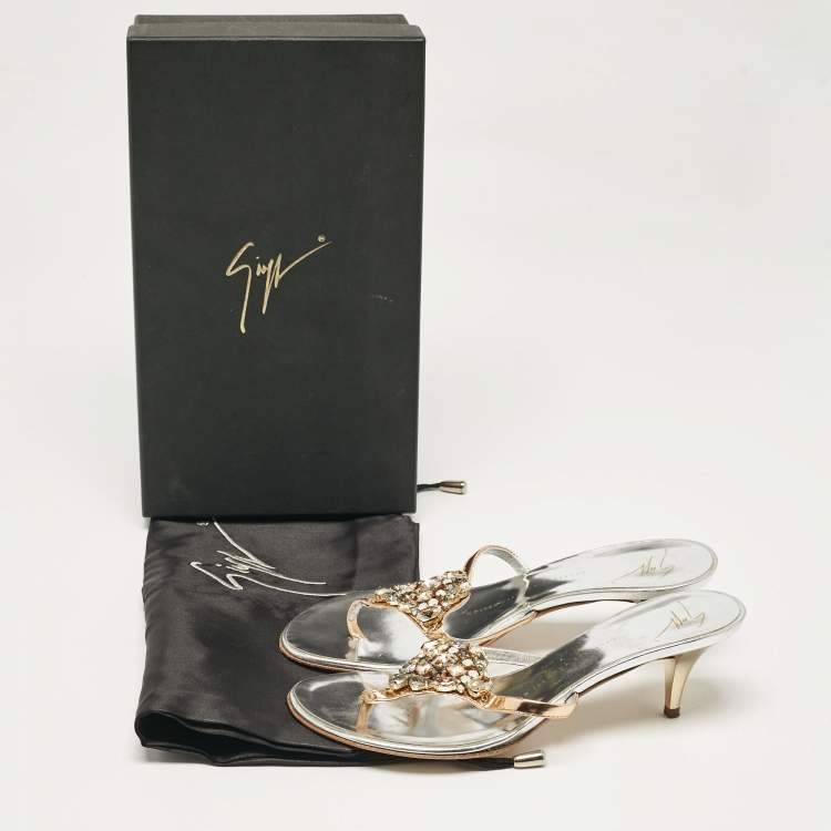 Pre Owned Giuseppe Zanotti Silver Leather Slide Crystal Embellished Sandals Size 38.5