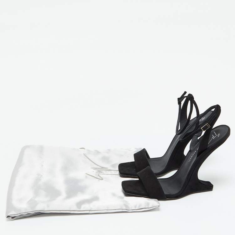 Pre Owned Giuseppe Zanotti Black Suede Heelless Ankle Strap Sandals Size 39.5