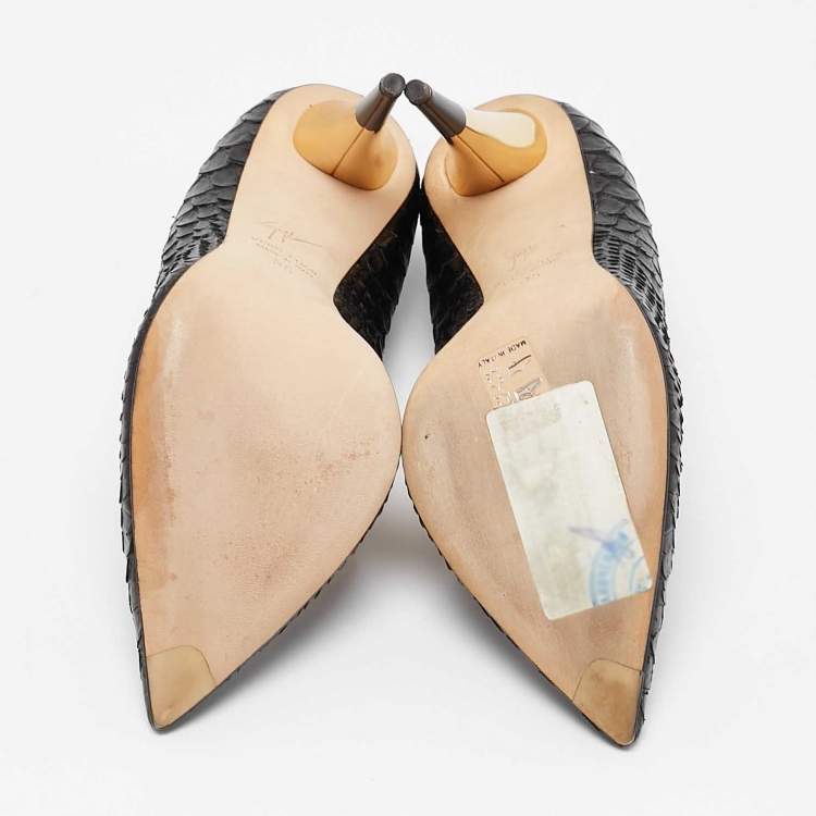 Pre Owned Giuseppe Zanotti Black Python Embossed Leather Pumps Size 35