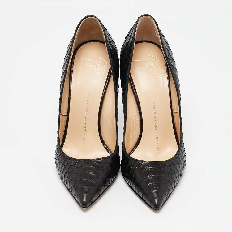 Pre Owned Giuseppe Zanotti Black Python Embossed Leather Pumps Size 35