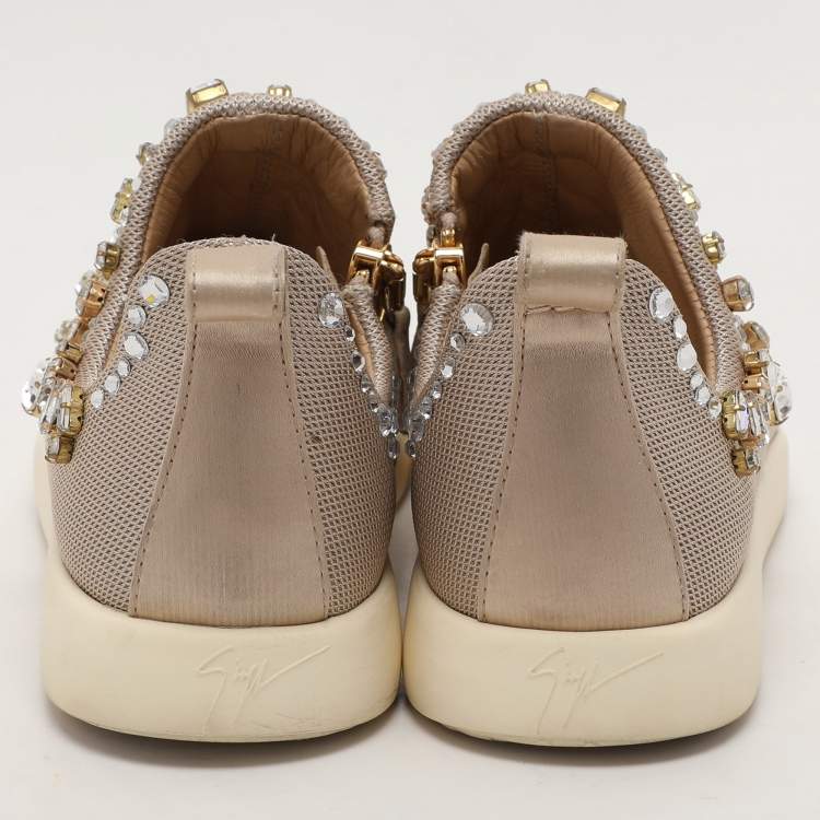 Pre Owned Giuseppe Zanotti Grey/Beige Crystal Embellished Suede And Mesh May London Slip On Sneakers Size 39