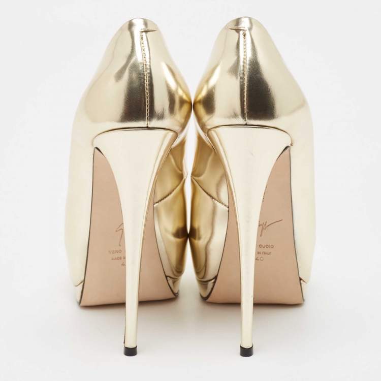 Pre Owned Giuseppe Zanotti Gold Leather Super Sharon Pumps Size 40
