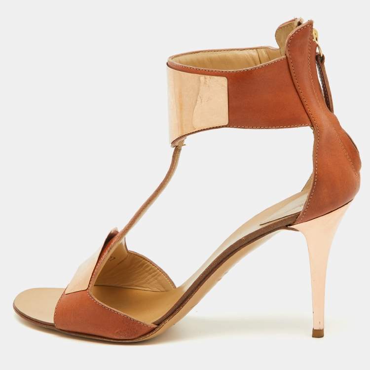 Pre Owned Giuseppe Zanotti Tan Leather Metal Detail T-Strap Sandals Size 37.5