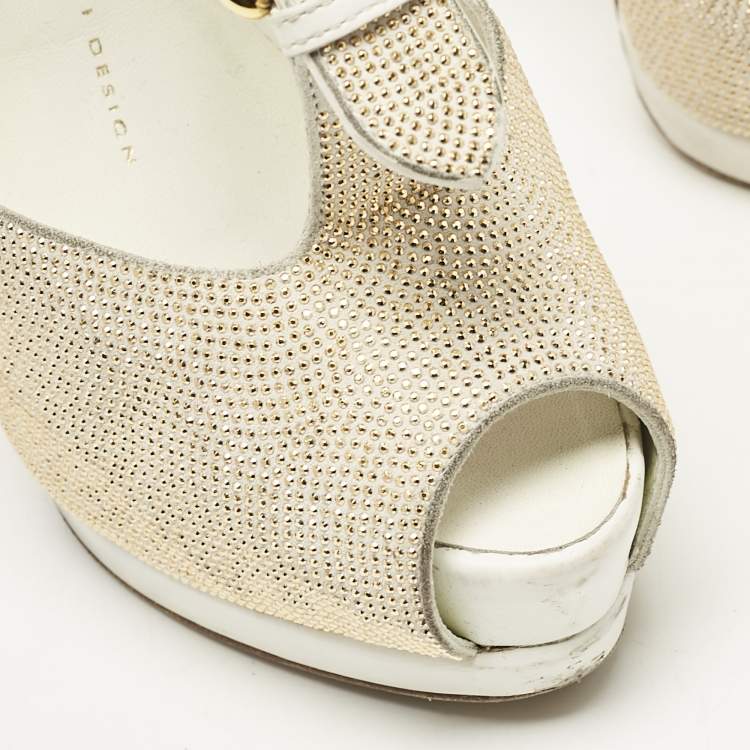 Pre Owned Giuseppe Zanotti White Leather Gold Strass Buckle Sandals Size 37