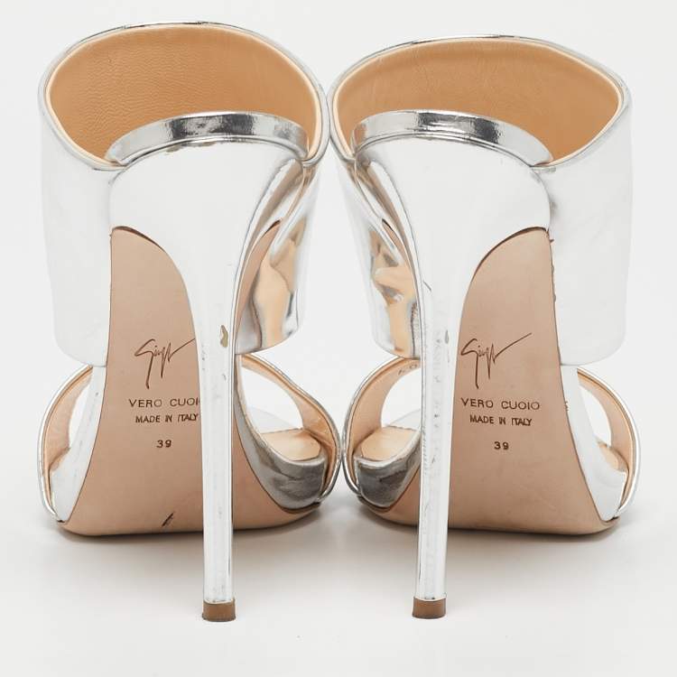 Pre Owned Giuseppe Zanotti Silver Leather Andrea Sandals Size 39