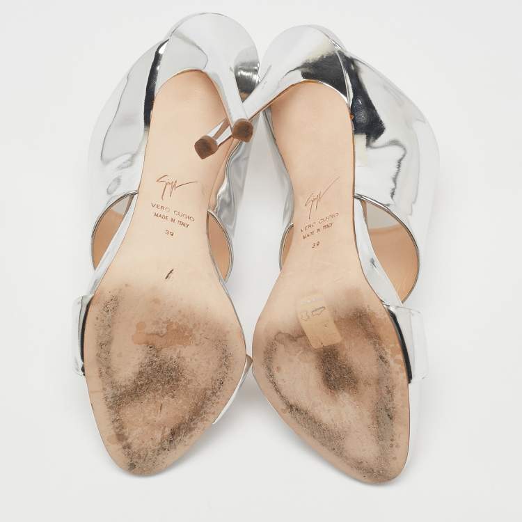 Pre Owned Giuseppe Zanotti Silver Leather Andrea Sandals Size 39
