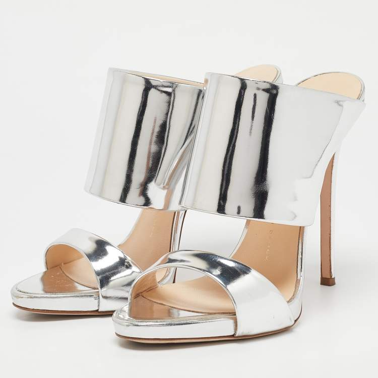 Pre Owned Giuseppe Zanotti Silver Leather Andrea Sandals Size 39