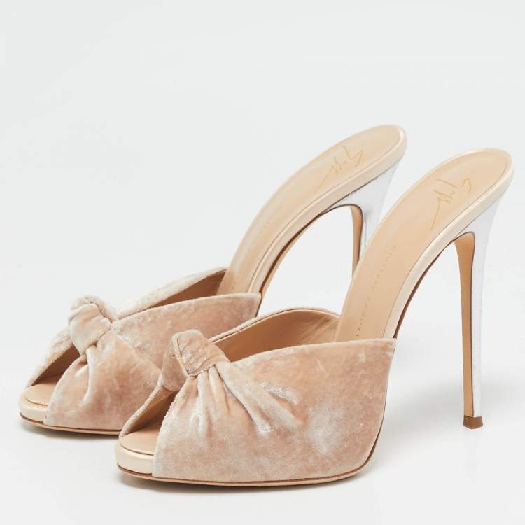 Pre Owned Giuseppe Zanotti Beige Velvet Knotted Mule Sandals Size 39.5