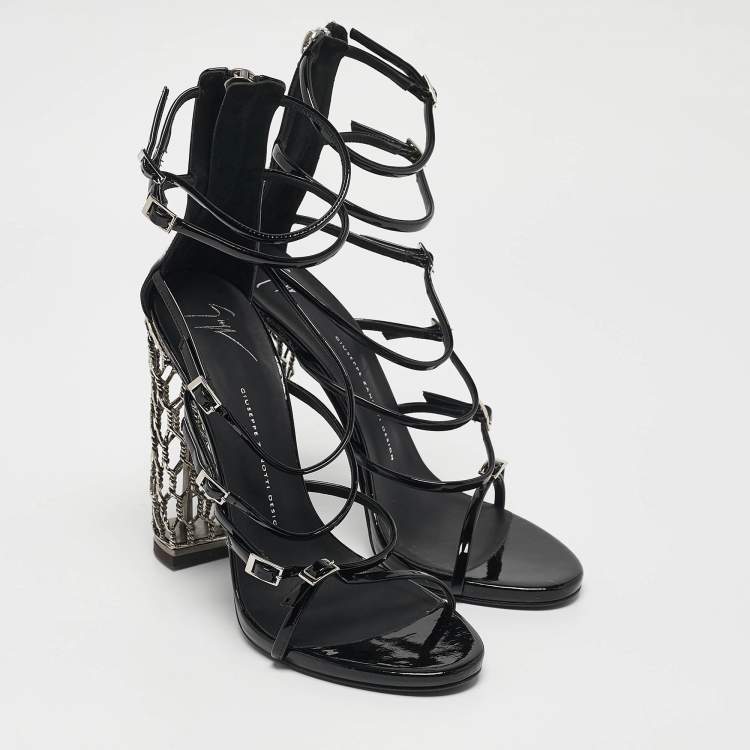 Pre Owned Giuseppe Zanotti Black Patent Leather lien 115PL Siutta Sandals Size 41