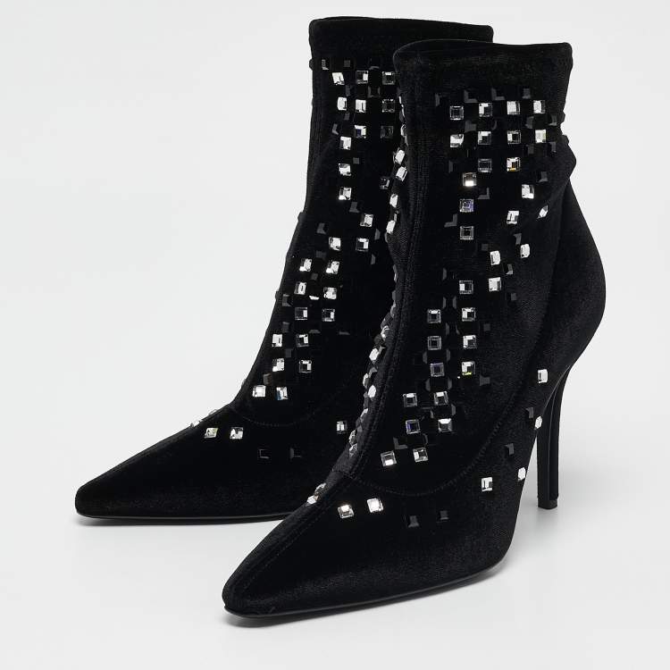 مملوكة مسبقًا Giuseppe Zanotti Black Velvet Crystals Embellished Ankle Length Boots Size 38