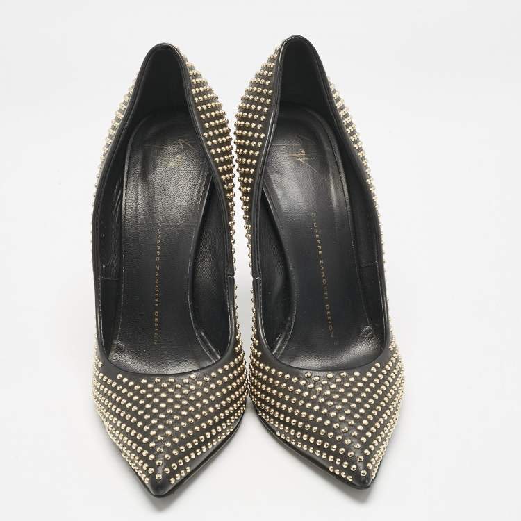 Pre Owned Giuseppe Zanotti Black Leather Ester Studded Pumps Size 38.5