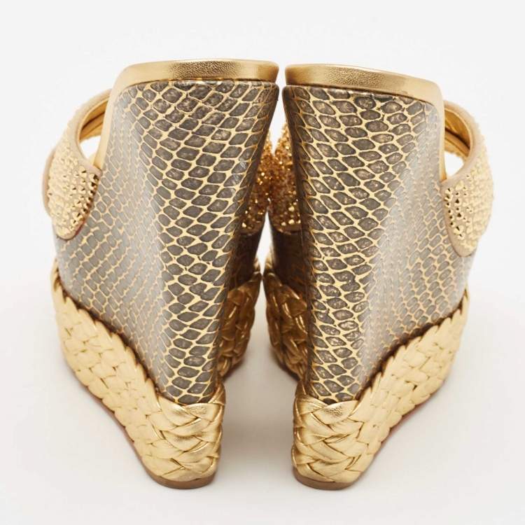 Pre Owned Giuseppe Zanotti Gold Suede Crystal Embellished Platform Wedge Sandals Size 40