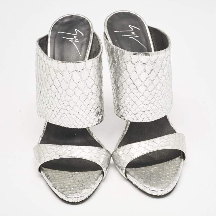 Pre Owned Giuseppe Zanotti Silver Snakeskin Embossed Leather Andrea Sandals Size 39