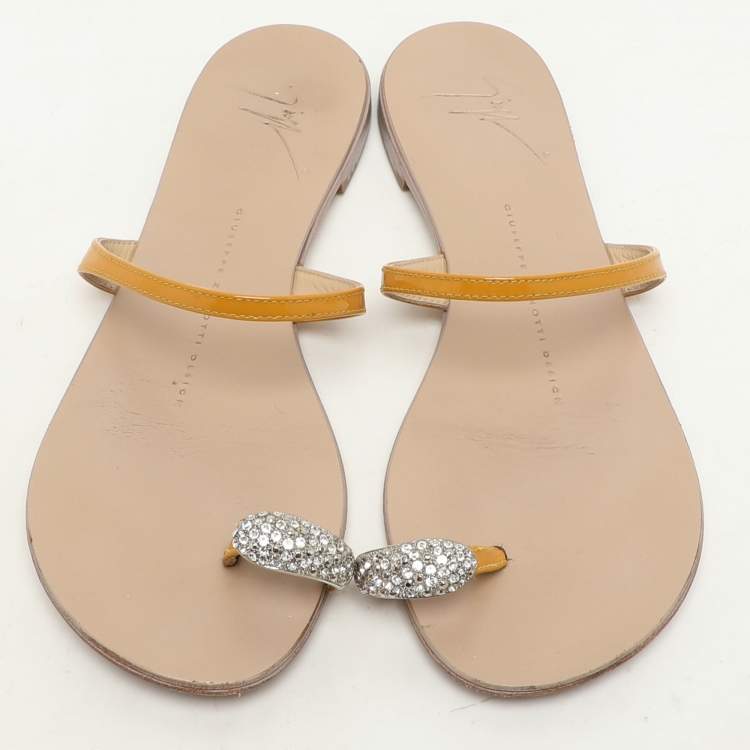 Pre Owned Giuseppe Zanotti Yellow Patent Leather Crystal Embellished Toe Ring Flat Sandals Size 36